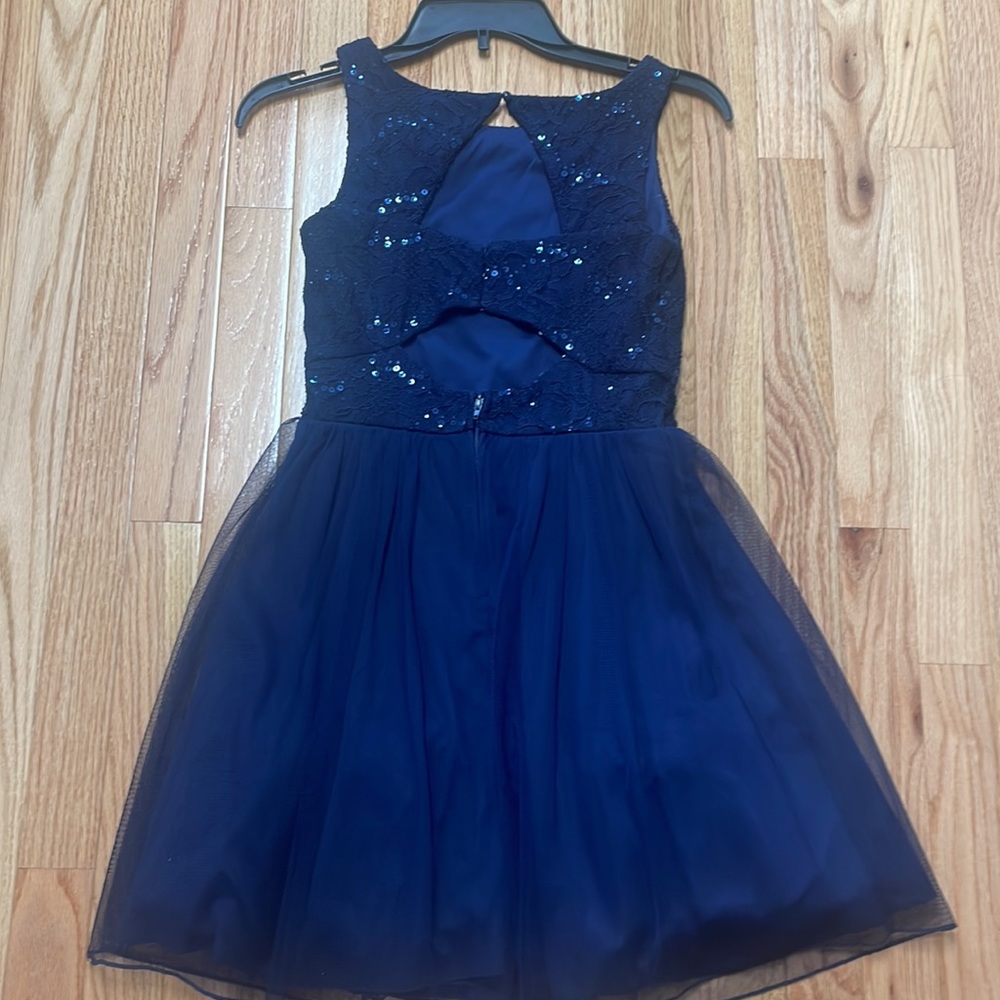 Navy lace cocktail semi formal dress. Juniors 5 worn once